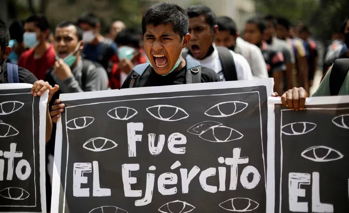 Incapacidad De La Fgr Y Obstaculizaci N De La Sedena Sobre Ayotzinapa