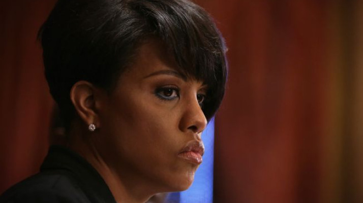 Critican a la alcaldesa de Baltimore por su respuesta ante disturbios