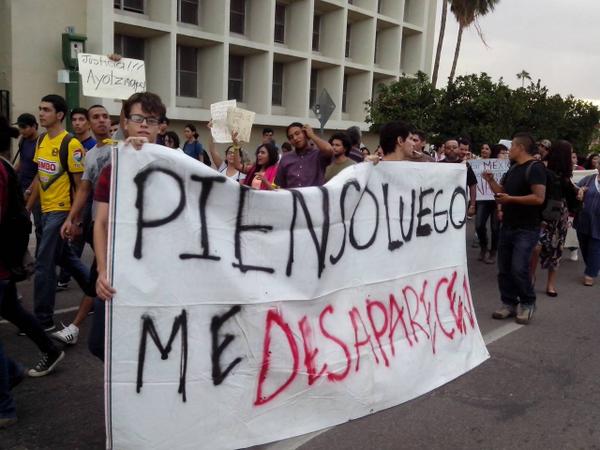 Con leyes antimarchas, represión y sanciones: así restringen protestas en México