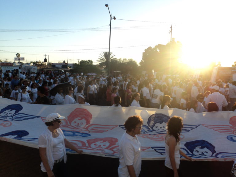 Iniciativas en favor de los plenos derechos de los niños, presenta Wendy Briceño