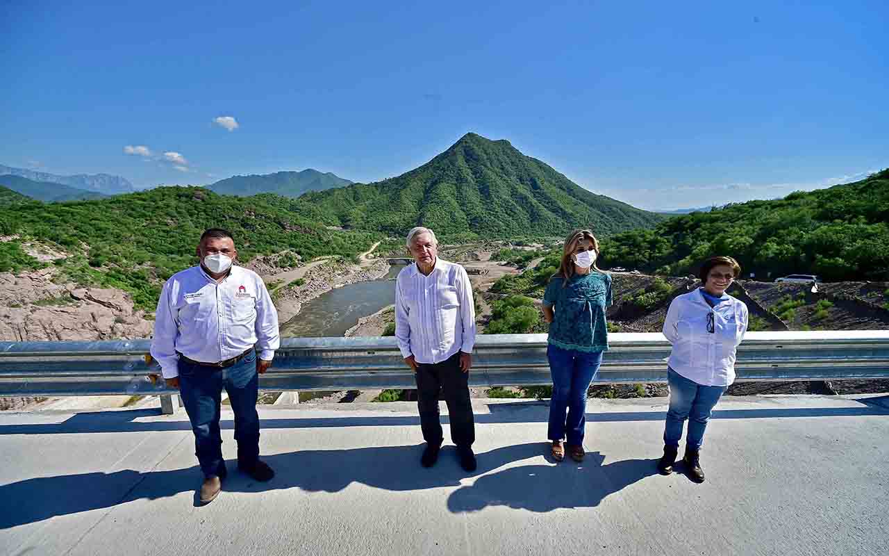 Inauguracion_presa_pilares_presidencia