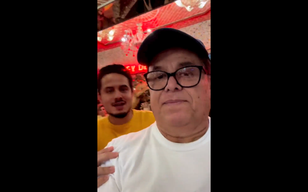 Tunden en redes a Mario Bezares por hacer parodia sobre el asesinato de Paco Stanley