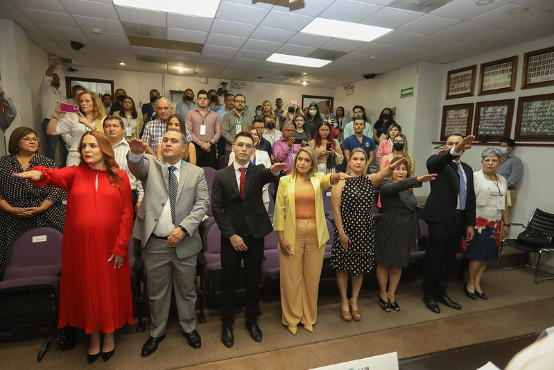 Toman protesta a los titulares de los OIC de los organismos autónomos