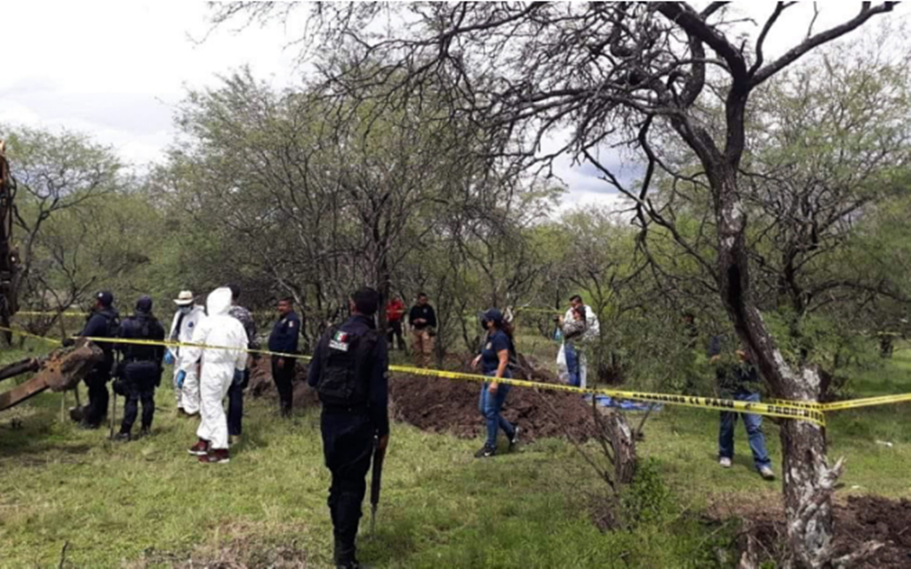 Estrangulamiento y asfixia por sofocación, causa de muerte de 12 cuerpos encontrados en Uruapan