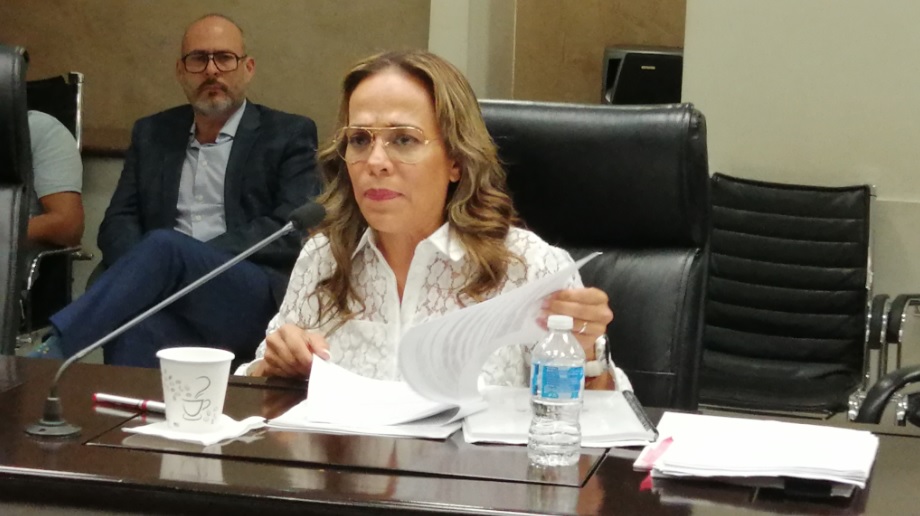 Designan a titular de Comisión de Víctimas, aunque sin consenso