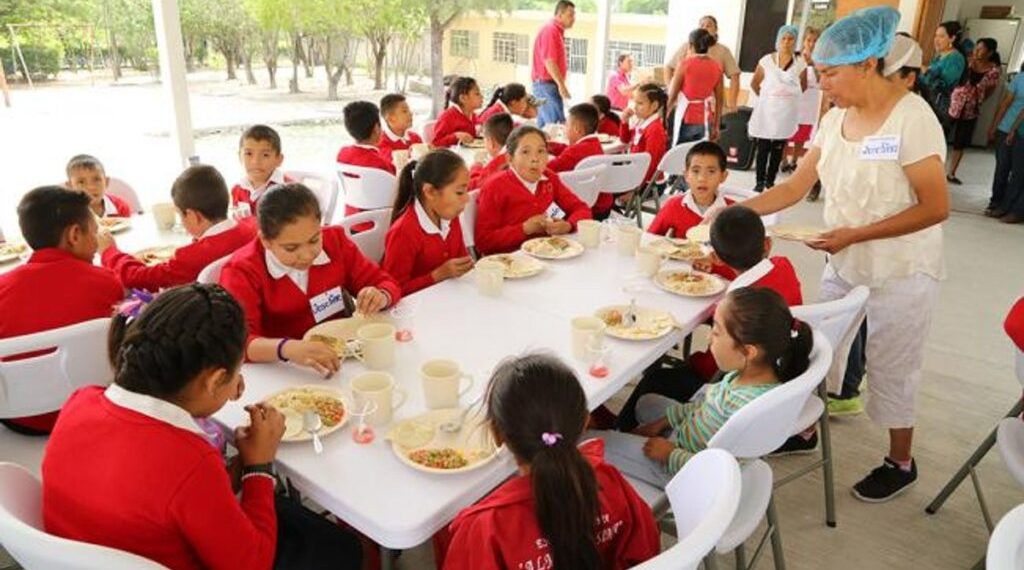 Jueza ordena restaurar el programa federal de Escuelas de Tiempo Completo