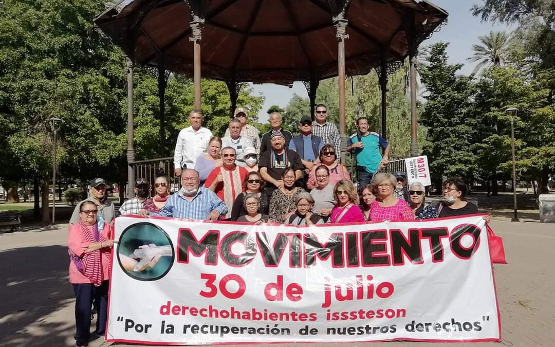 Se manifiestan pensionados y jubilados del Isssteson
