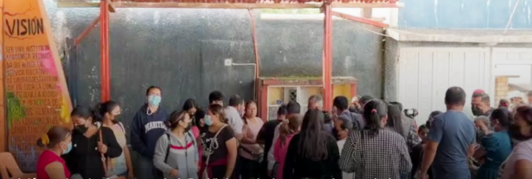 Padres de jóvenes intoxicados en escuela de Bochil, denuncian incremento de venta de droga
