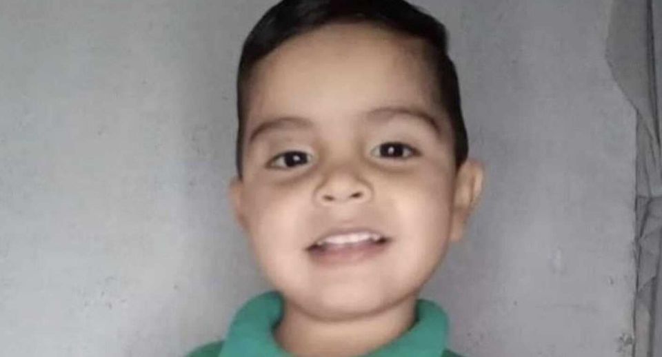 Con pronóstico reservado y necesidad de cirugía maxilofacial, menor mordido