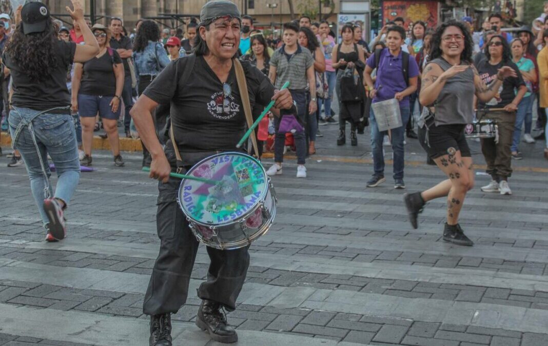 “Nuestra mera existencia supone un desafío al sistema”: realizan onceava marcha lésbica en Guadalajara
