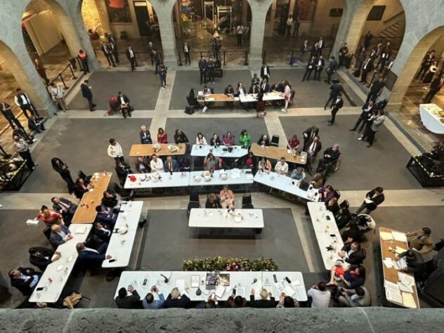 Pese a opocisión; senadores logran aprobar 18 reformas