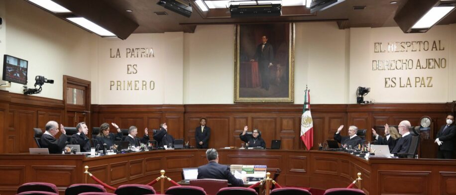 AMLO califica de excedido el presupuesto que pide SCJN