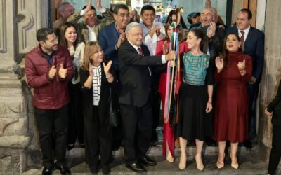 Bastón de mando • Símbolo de Autoridad y Tradición en las Comunidades Indígenas.