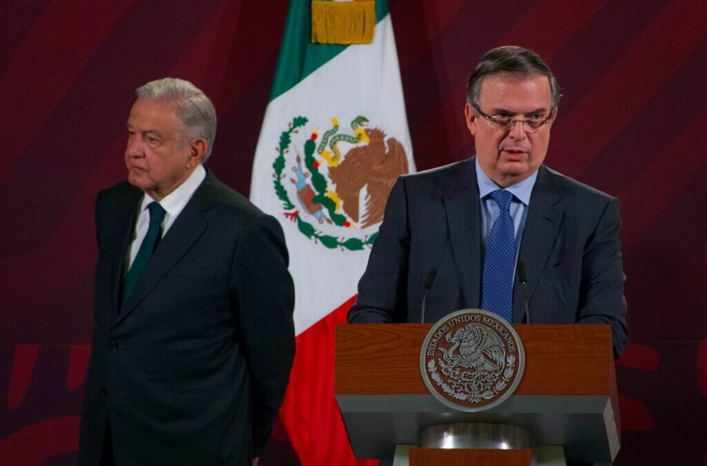 Son libres de irse de Morena; AMLO sobre Ebrard