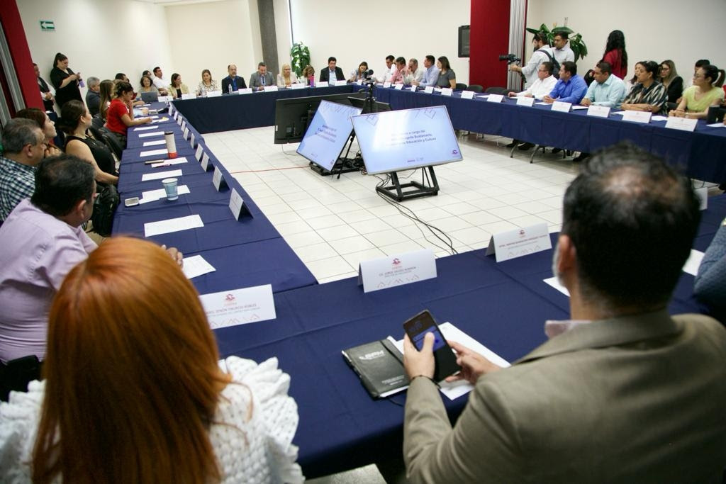 Toma protesta el Comité para mejorar la educación superior en el Estado unnamed