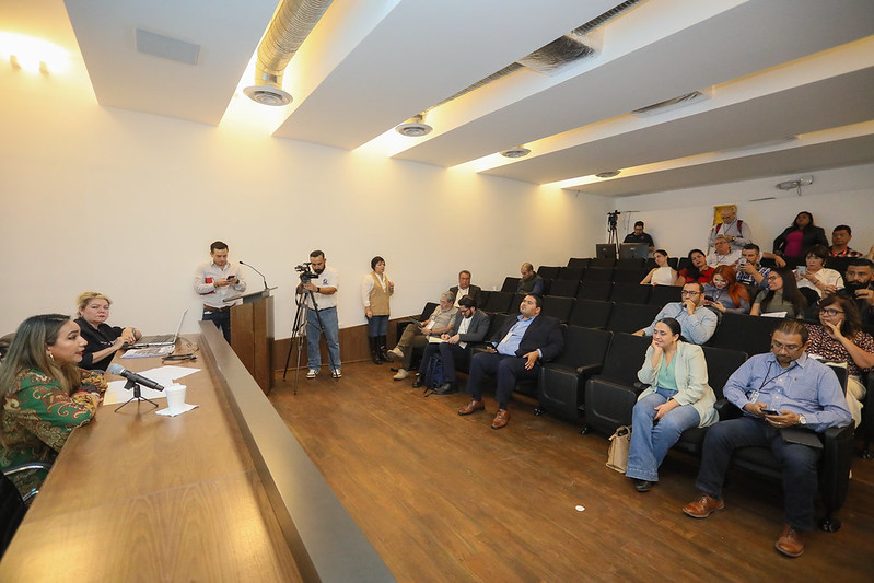 53347957153_201770f823_c (1)