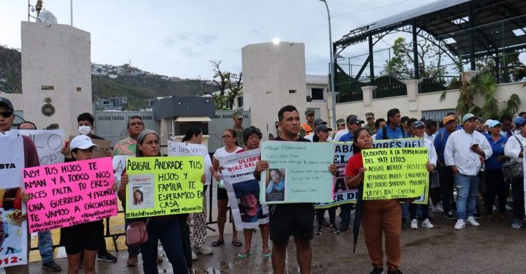 Manifestación en Acapulco por visita de AMLO