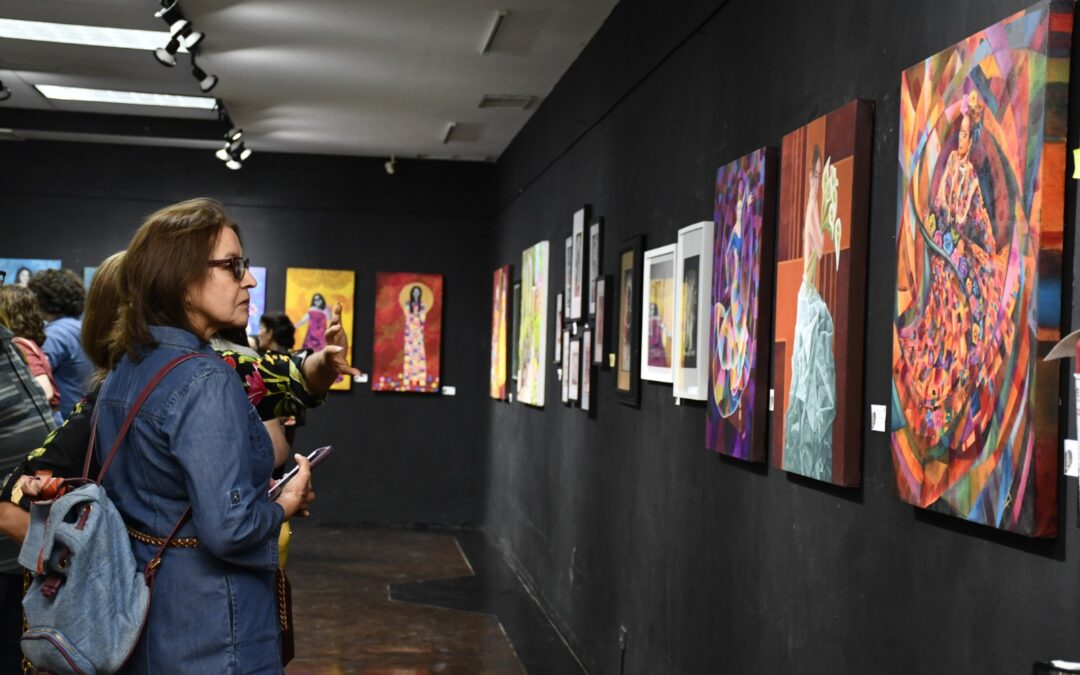 Inaugura UNISON tradicional exposición de fin de cursos de Artes Plásticas
