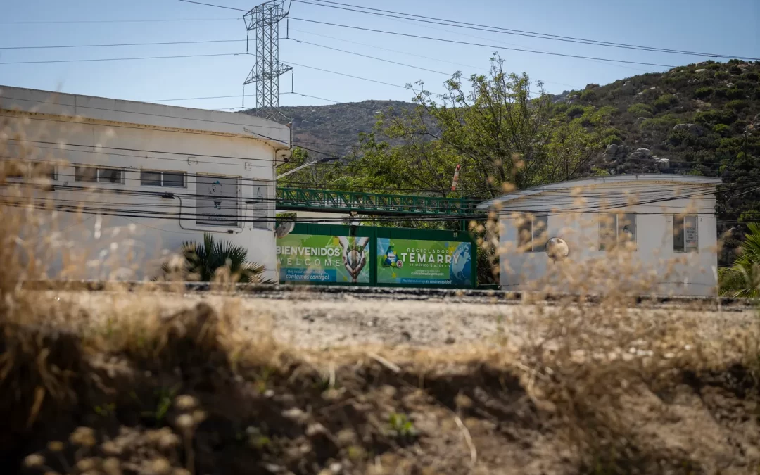 Recicladora Temarry de México S.A. de C.V. en Tecate, Baja California, México, el 19 de octubre de 2023. Foto de Miguel Gutiérrez Jr., CalMatters