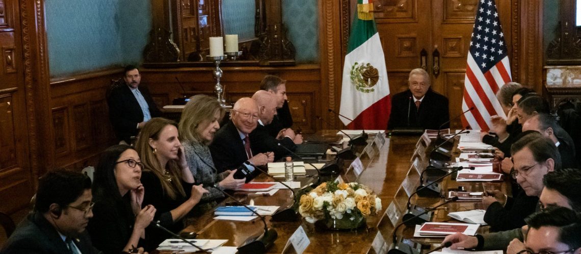 AMLO se reune con funcionarios estadounidenses para hablar de migración reunión