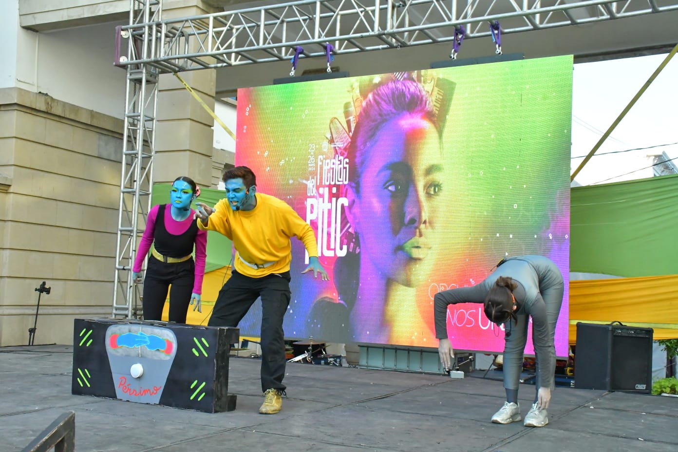 Disfrutan-familias-hermosillenses-del-teatro-infantil-durante-Fiestas-del-Pitic-2024-1