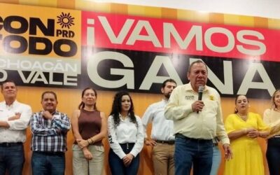 Sepultan Chuchos al PRD, tal como lo predijo AMLO