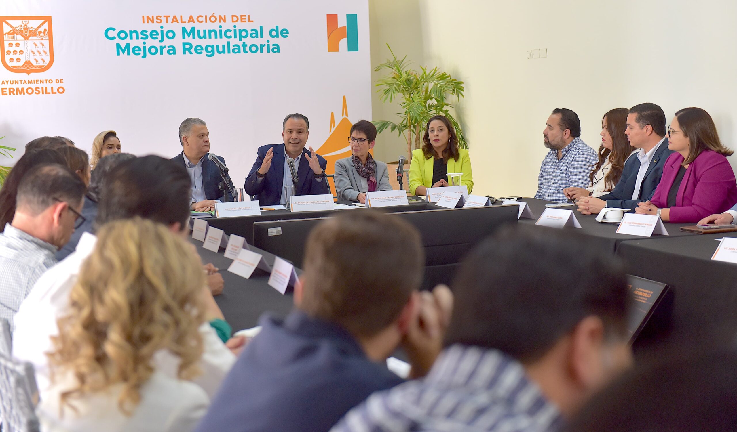 Con simplificación de trámites Hermosillo innova en atracción de empleos Toño Astiazarán (2)