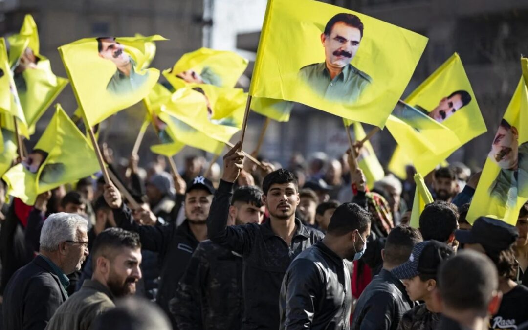 El PKK -principal organización kurda- deja las armas y anuncia su disolución