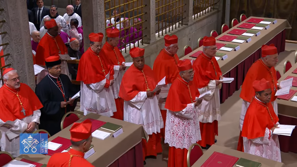 Cónclave: Cardenales se Reúnen para Elegir al Nuevo Papa