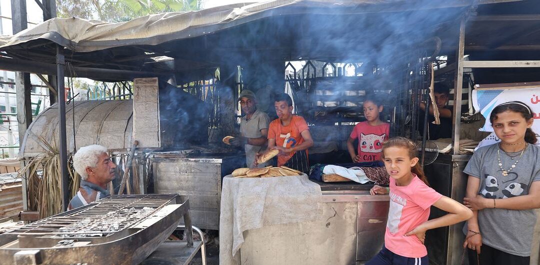La ONU logra autorización para ingreso de camiones a Gaza, pero la ayuda sigue siendo “una gota en el océano”