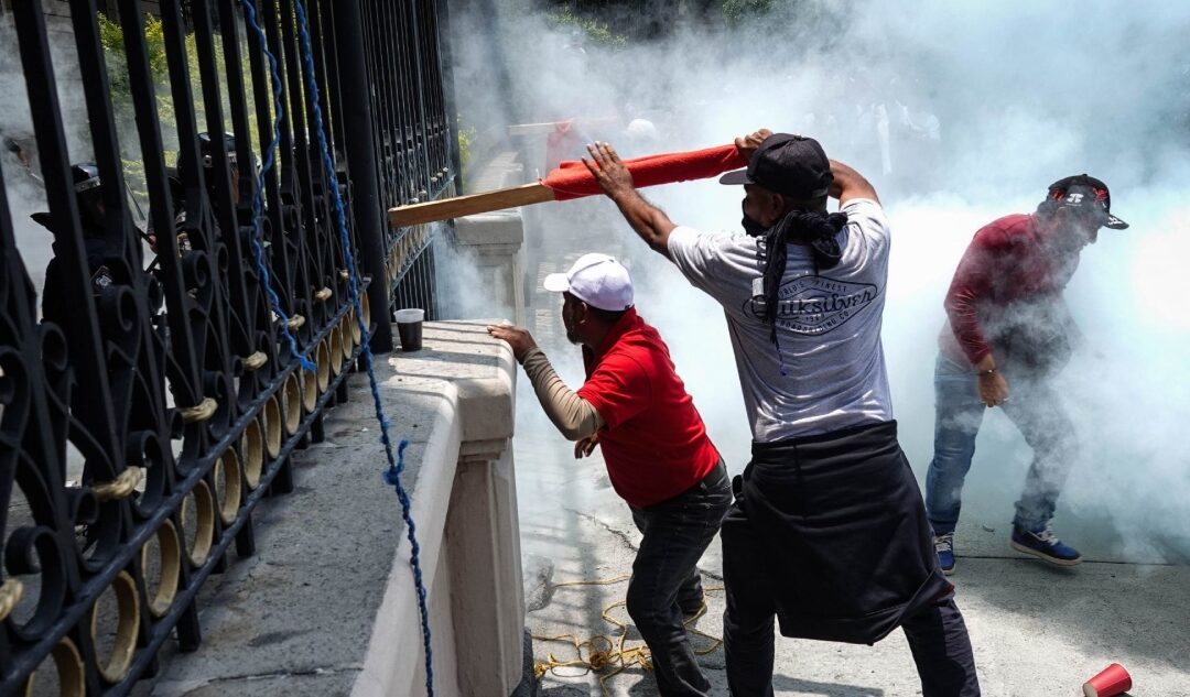 Segob y SEP condenan actos de violencia; urgen a la CNTE a mantener diálogo pacífico