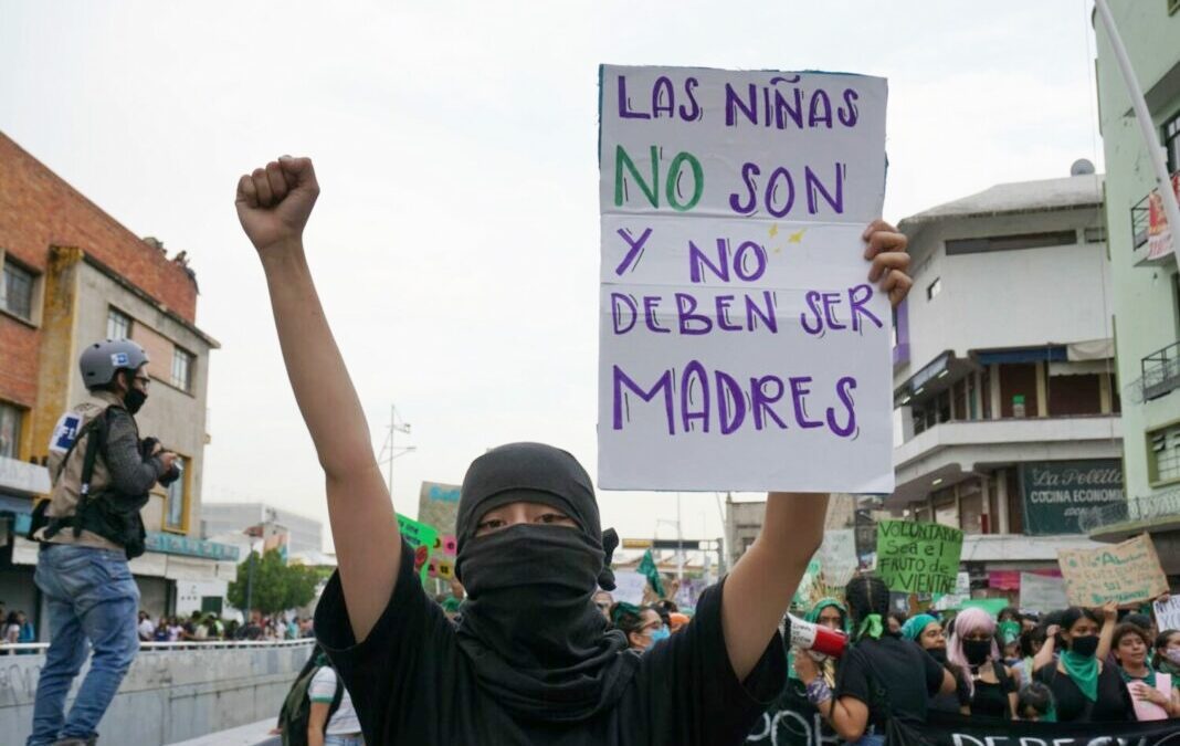 En México, cerca de 8 mil niñas se convierten en madres luego de ser víctimas de violencia sexual
