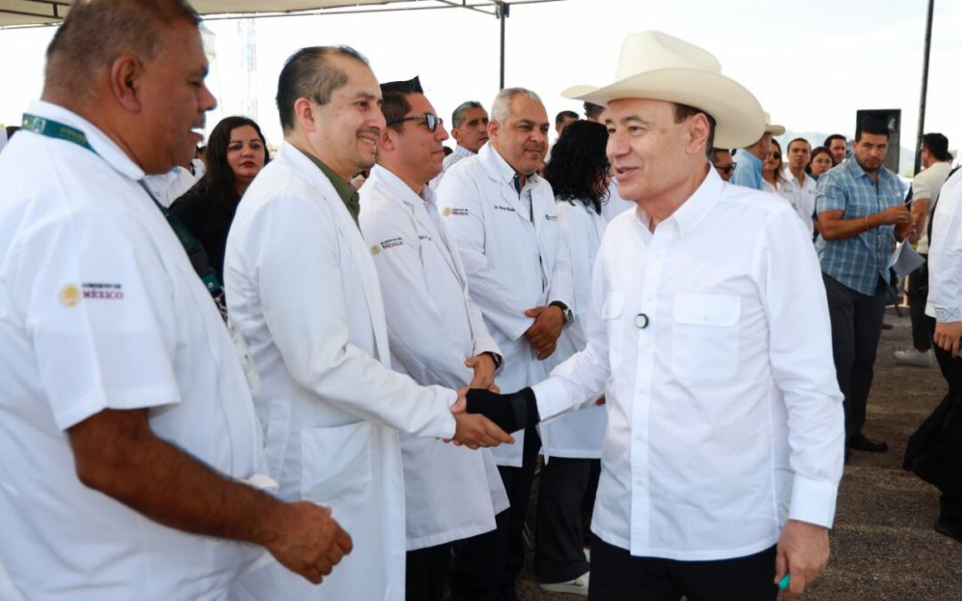 Durazo entrega 231 vehículos y ambulancias para fortalecer el IMSS-Bienestar en Sonora