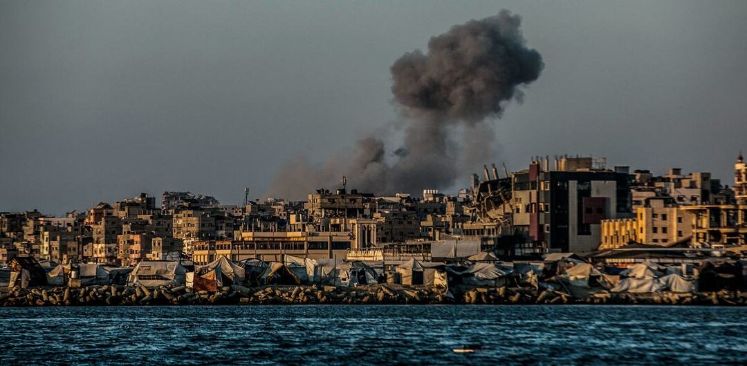 Gaza: Las fuerzas israelíes matan en dos días a 105 palestinos que buscaban comida