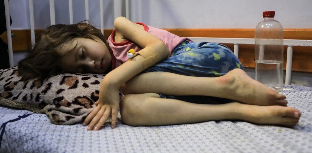 Gaza: Más de 100 niños muertos por desnutrición y hambre