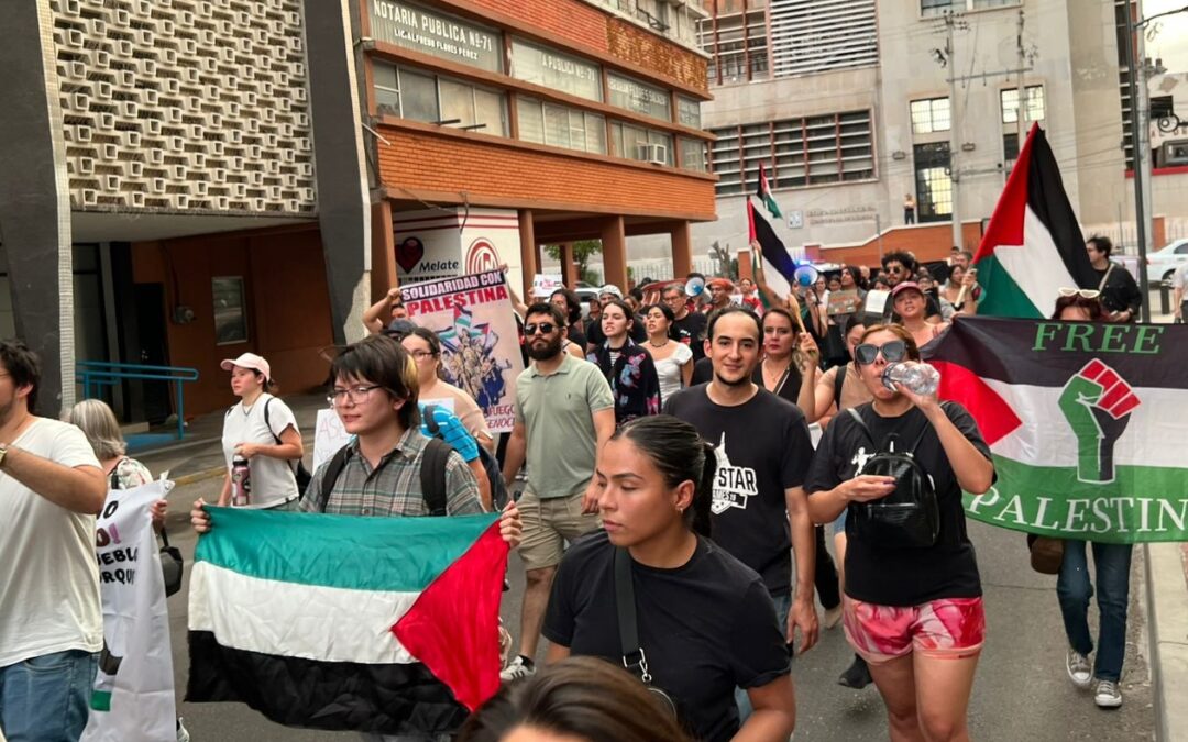 Marcha-cacerolazo en Hermosillo exige un alto al genocidio contra Palestina