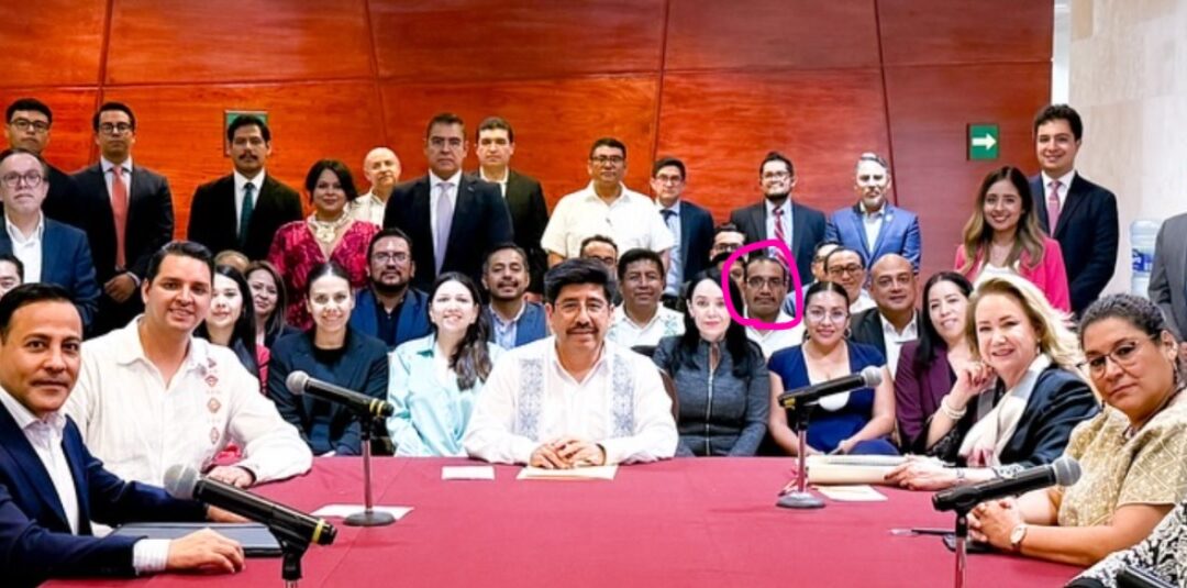 Renuncia el abogado Vidulfo Rosales a la representación de las familias de Ayotzinapa