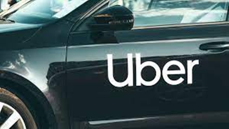 Uber obtiene permiso para operar en aeropuertos de México