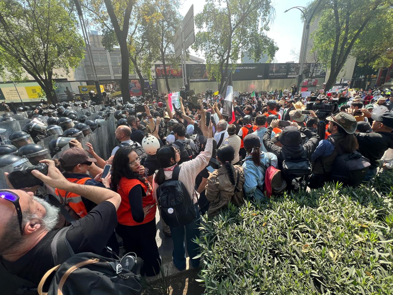 WhatsApp Image 2025-11-20 at 20.01.31 (1)