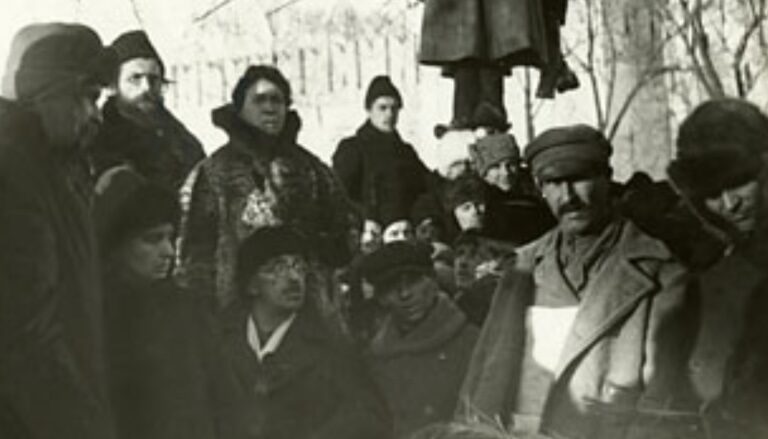 Cómo el anarcosindicalista ruso se convirtió en periodista político, acabó en el Ejército Rojo y ayudó a organizar el funeral de Kropotkin