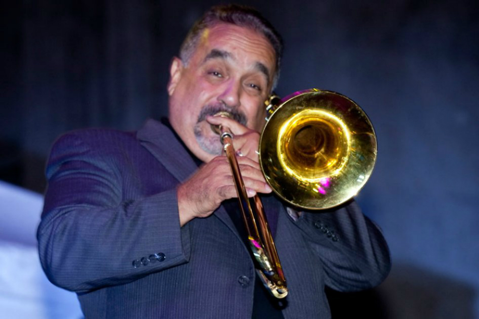 ¡Se apaga un gigante de la salsa! Muere Willie Colón
