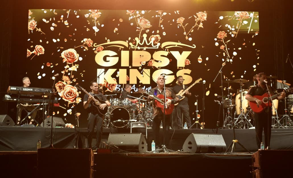 Gipsy Kings pone a bailar a miles en las Fiestas del Pitic 2026