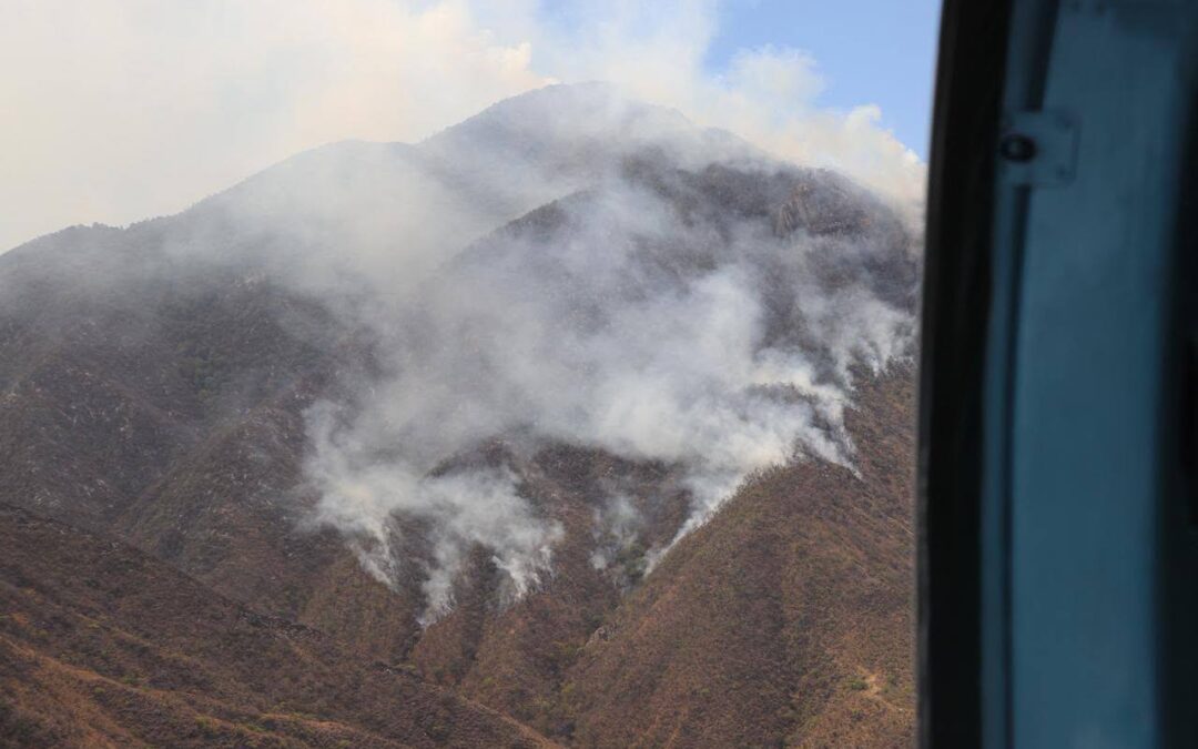 Incendio en Tarachi avanza hacia su control; superficie afectada supera las 2 mil 900 hectáreas