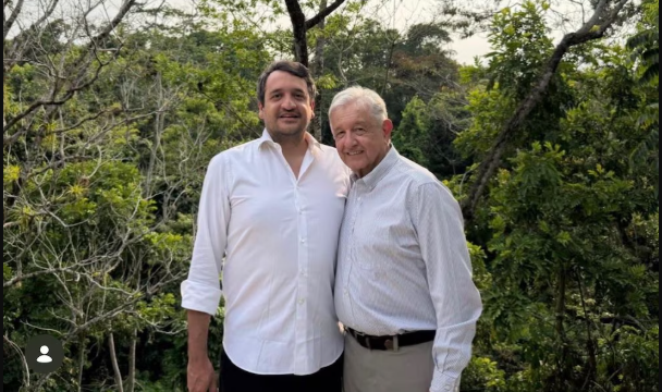 Andy López Beltrán publica fotografía con AMLO en medio de su proyecto político en Tabasco