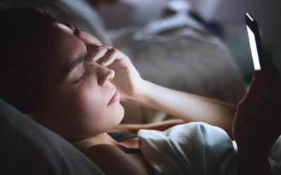 Pantallas y ojos cansados: el problema silencioso que afecta a estudiantes y trabajadores