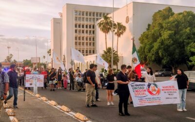 Maestras toman nuevamente las calles