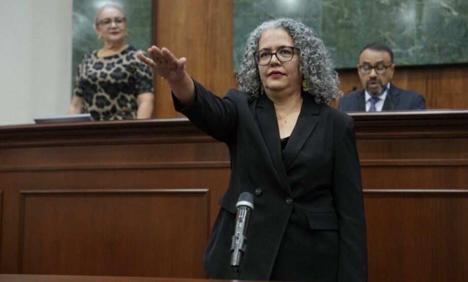 Tras fugaz regreso de Rocha Moya, Graciela Domínguez toma las riendas de Sinaloa