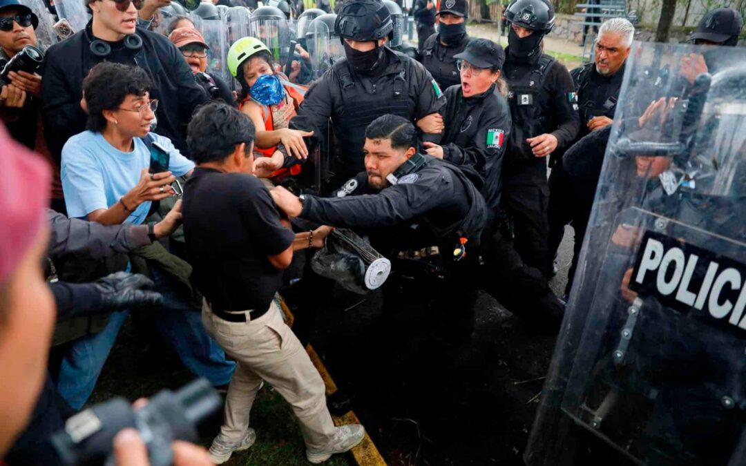 Exigían agua limpia y terminaron entre gases, chorros de agua y detenciones