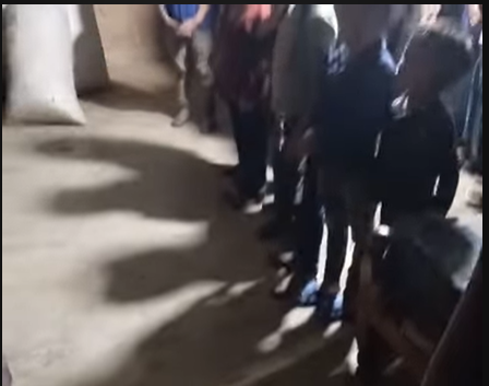 Familias de Fracción Tzanembolom, Chenalhó, Chiapas piden auxilio. Denuncian que grupo armado las obliga a pagar balas y a sus niños a consumir droga