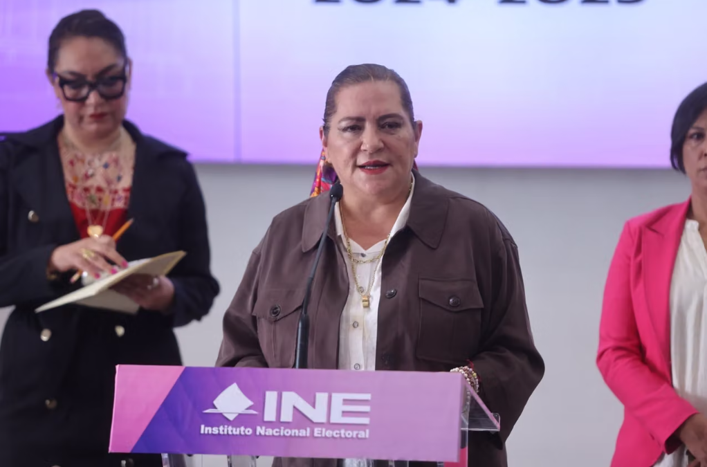 Chofer de Guadalupe Taddei es señalado como apoderado de empresa que recibió contratos públicos millonarios del INE